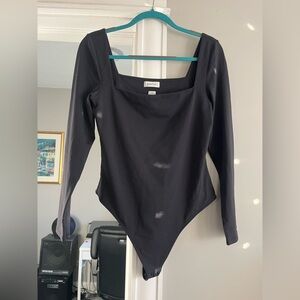 Aritzia Babaton Square Neck Long Sleeve Black Bodysuit - XL